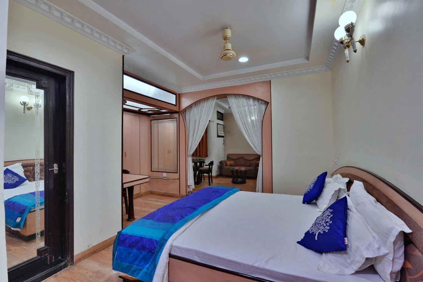 Hotel Kanishka Raipur  Exterior photo